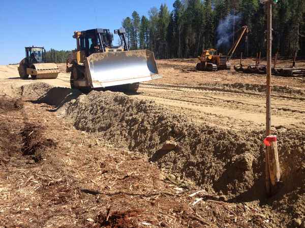 Отсыпка и поднятие участка своими руками: ДренажПоднятие участка с помощью плодородного грунта +Видео и Фото Отсыпка и поднятие участка своими руками: ДренажПоднятие участка с помощью плодородного грунта +Видео и Фото