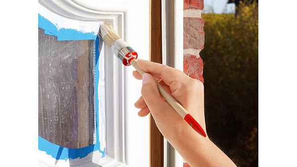 Какой краской и чем лучше покрасить окна деревянные? Обзор и цвета +Видео