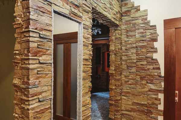 Внутренняя отделка стен Декоративным камнем: Виды и сферы примененияИнструкция +Видео