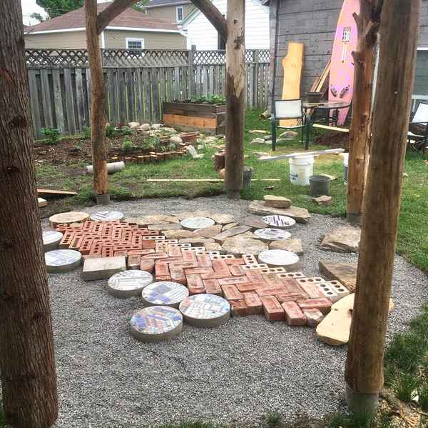 Как красиво оформить зону отдыха на даче своими руками из подручных материалов? Советы +Видео