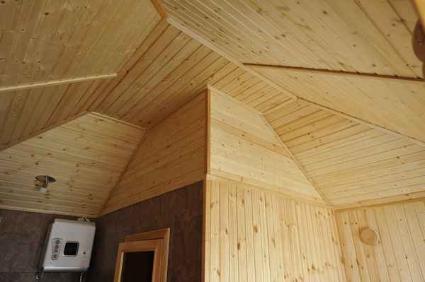 Как своими руками выполнить внутреннюю отделку вагонкой?В чем трудность облицовки +Видео