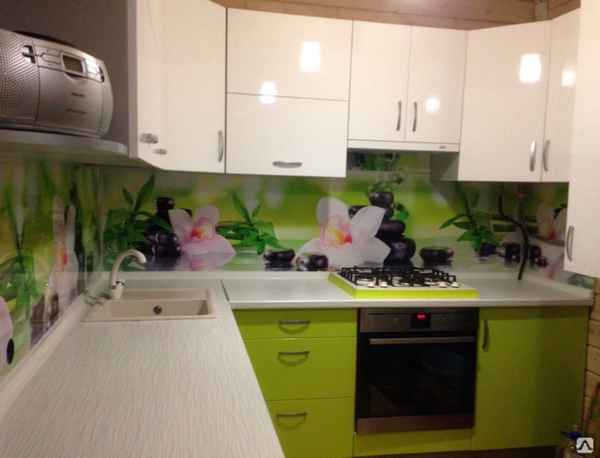 Как выбрать кухонные стеновые панели правильно? Фото + Разнообразие в каталогах для кухонного гарнитура