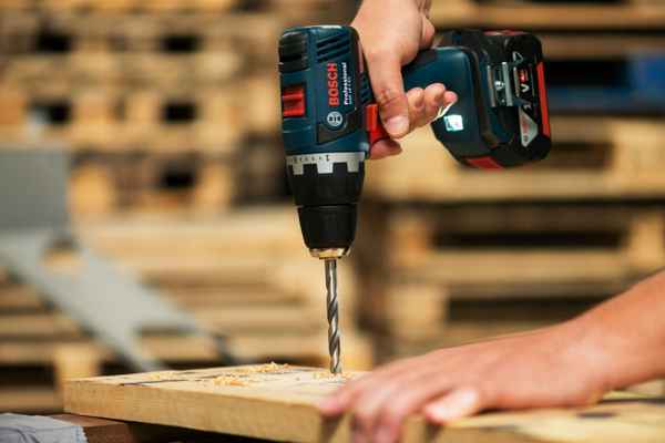 Пpaктические советы для тех, кто хочет выбрать аккумуляторную отверткуКак выбрать? Советы +Фото и Видео