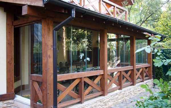 Как застеклить веранду на даче своими руками? Виды и Пошаговая инструкция +Видео и Фото