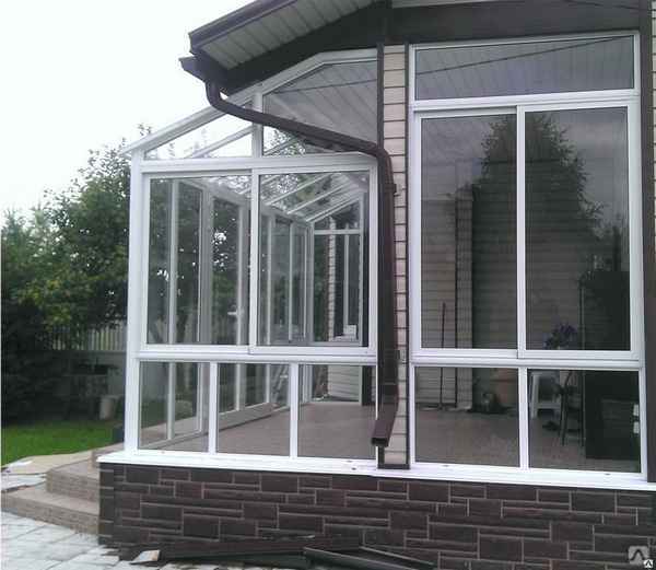 Застекление веранду на даче своими руками дешево: стекло или поликарбонат +Видео и Фото в виде купе