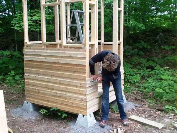 Виды дачных теплых туалетов и этапы строительства своими руками: Пошаговая инструкция +Фото и Видео