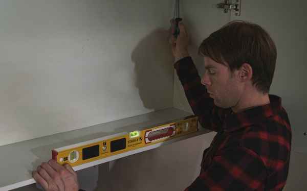 Cтроительный уровенькак выбрать и какой: лазерный или пузырьковый? +Фото и Видео