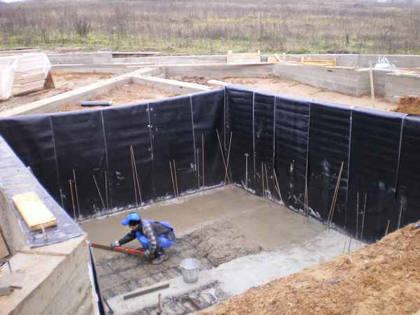 Котлован под цокольный этаж – как сделать, технология, особенности +Видео