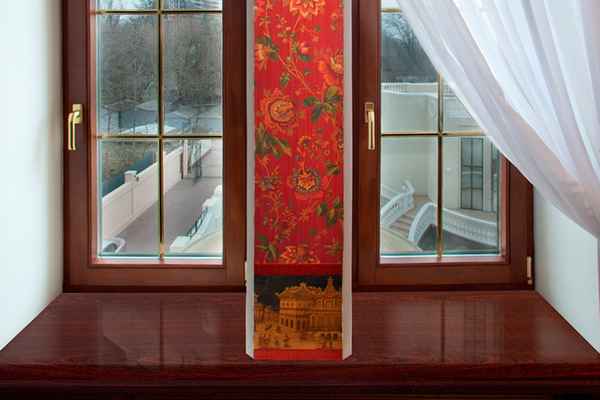 Особенности ламинированных окон в интерьере