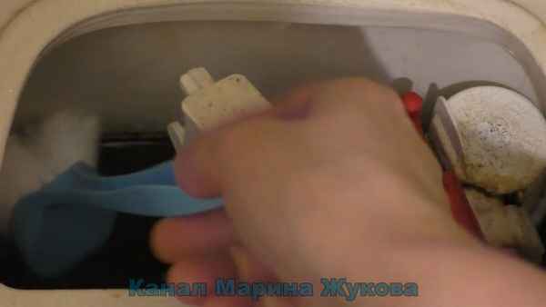 Чем почистить бачок унитаза от известкового налета и ржавчиныОбзор способов