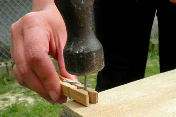 Использование молотка для забивания гвоздей – лайфхаки