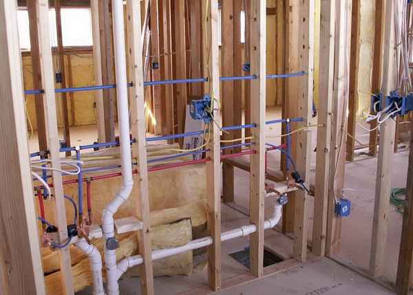 Как провести водоснабжение и монтировать трубы в каркасном доме +Видео: Пошаговая инструкция