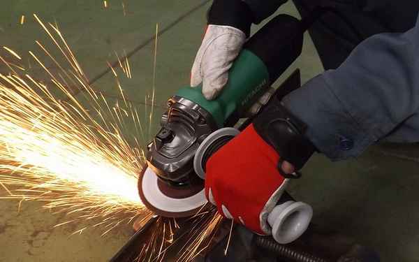 Как выбрать болгарку Ушм для дома, дачи и стройки: что важно мощность или обороты? Советы по использованию +Видео