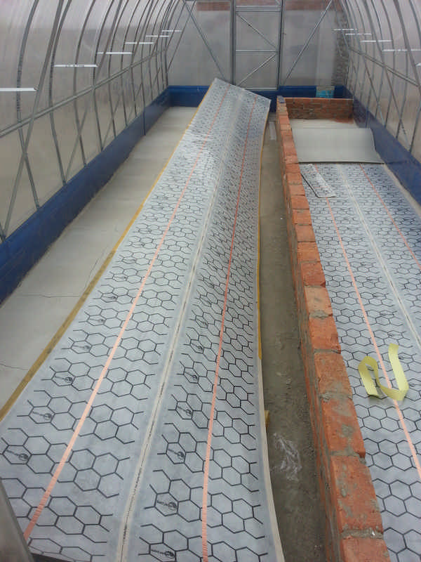 Теплый пол в теплице своими руками - система обогрева грунта в теплицах инфpaкрасной пленкой